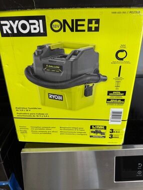 RYOBI 18V ONE+ 1-Gallon Wet/Dry Vacuum in High-Visibility Yellow